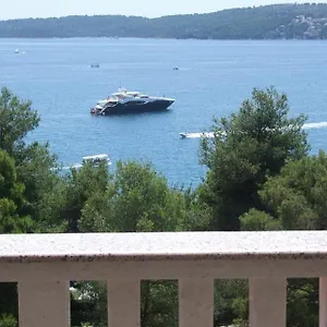 https://villa-rosanda-apartments.splithotels.org